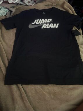 Nike Black 'Jumpmanv' Graphic Short Sleeve Tee
